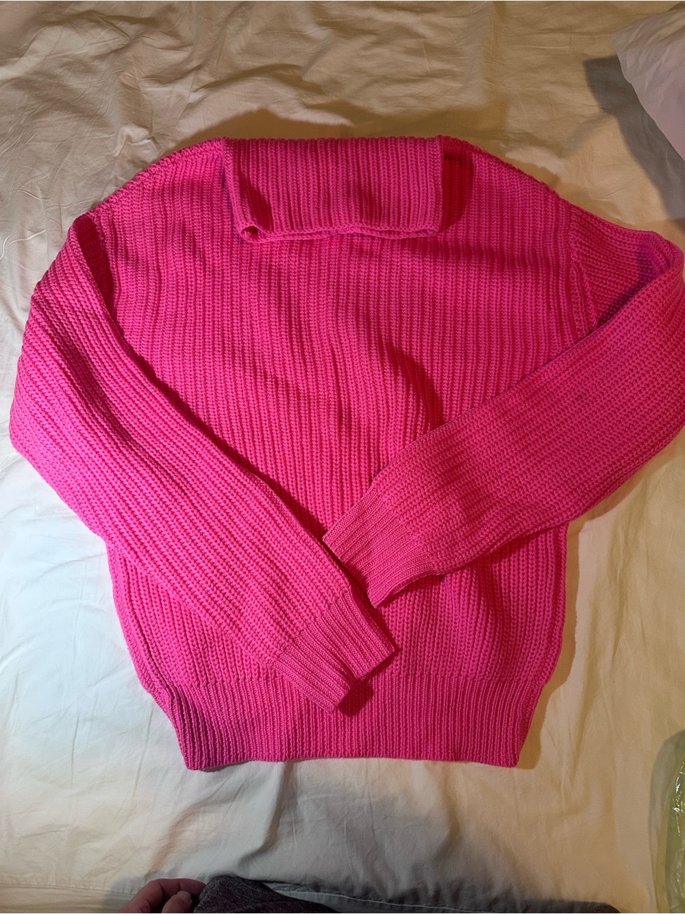 Aritzia Wilfred Women's Fuchsia Turtleneck Merino Wool Sweater